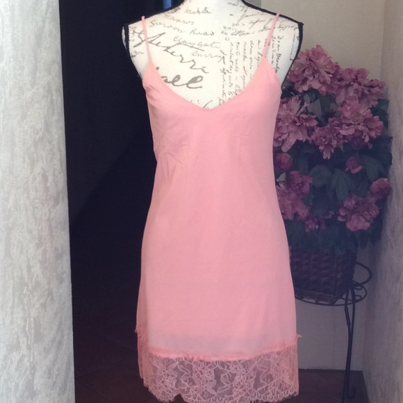 Dresses & Skirts - Pink dress polyester